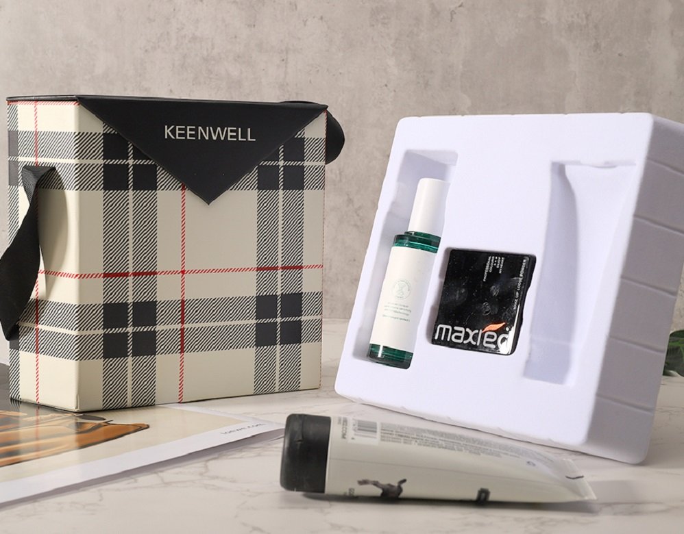 Skincare Gift Set Packaging with Handle