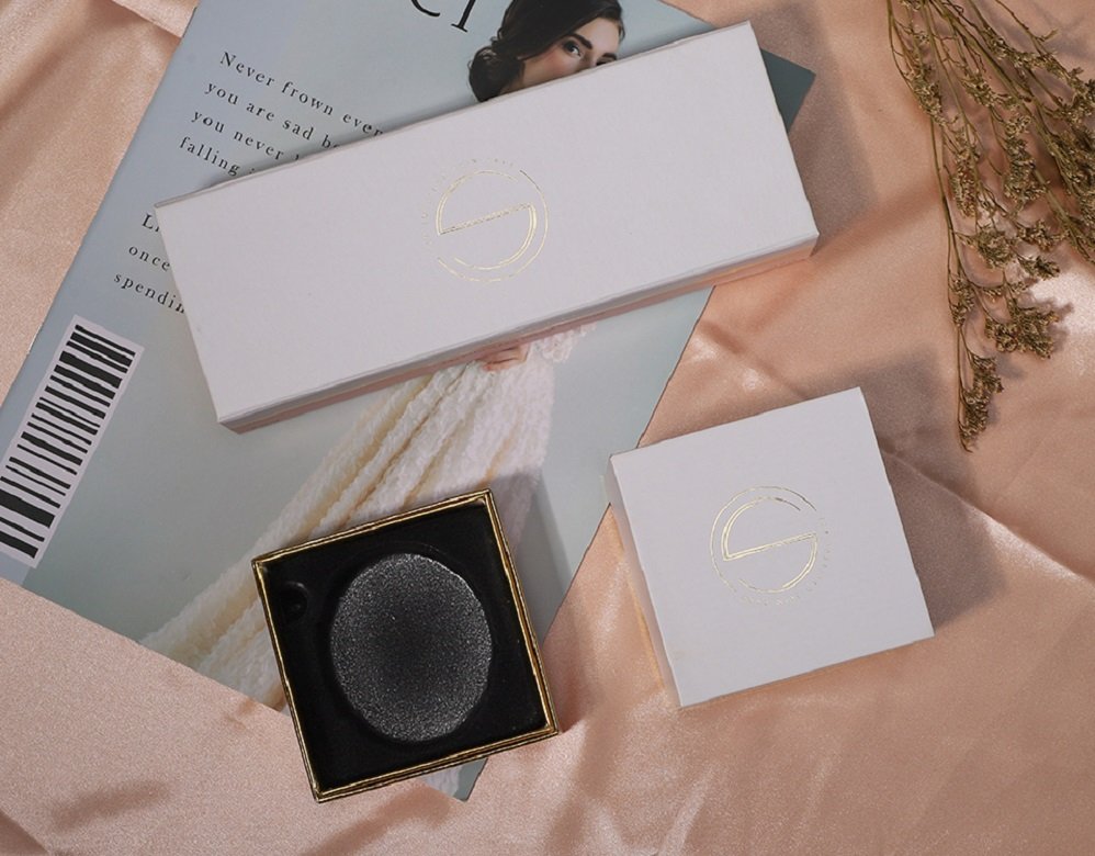 Cosmetic Packaging- Magnetic Gift Boxes