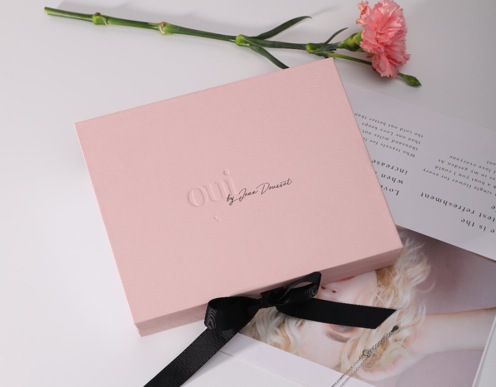 Gift Box Packaging with Ribbon