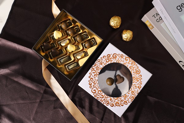 Chocolate Boxes Packaging with Clear Window