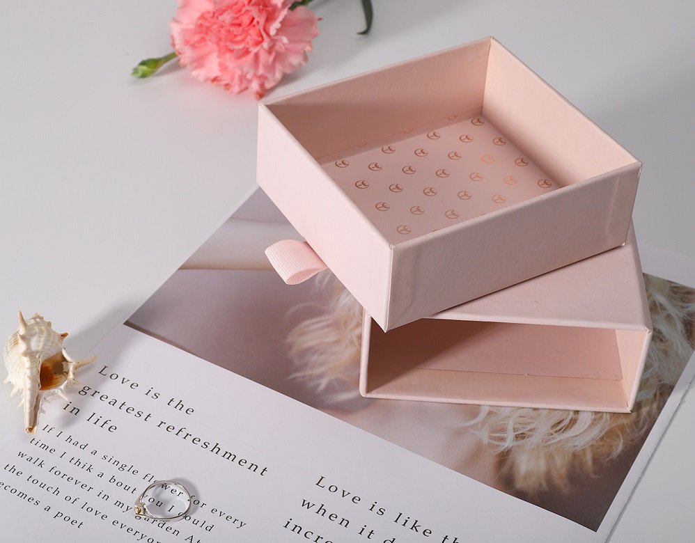 Gift Jewellery Packaging – Sliding Drawer Box