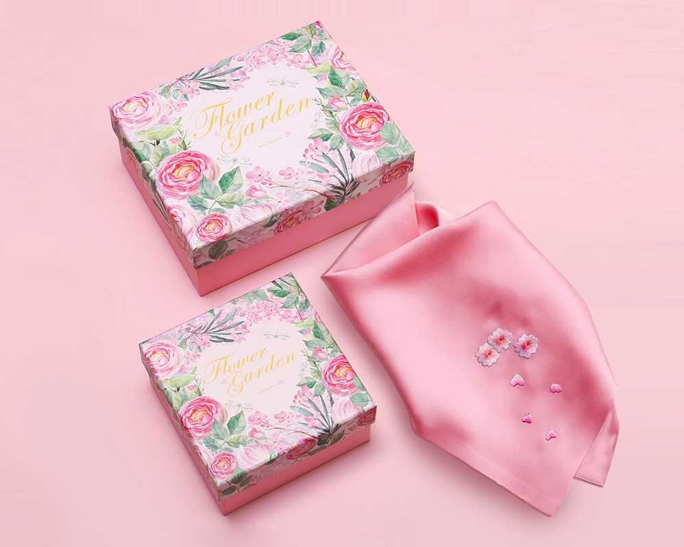Gift box packaging for Mulberry Silk products