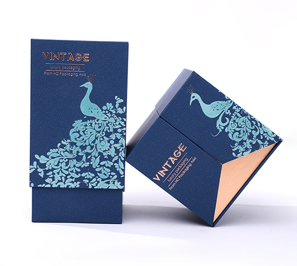 Paper box with flocking design
