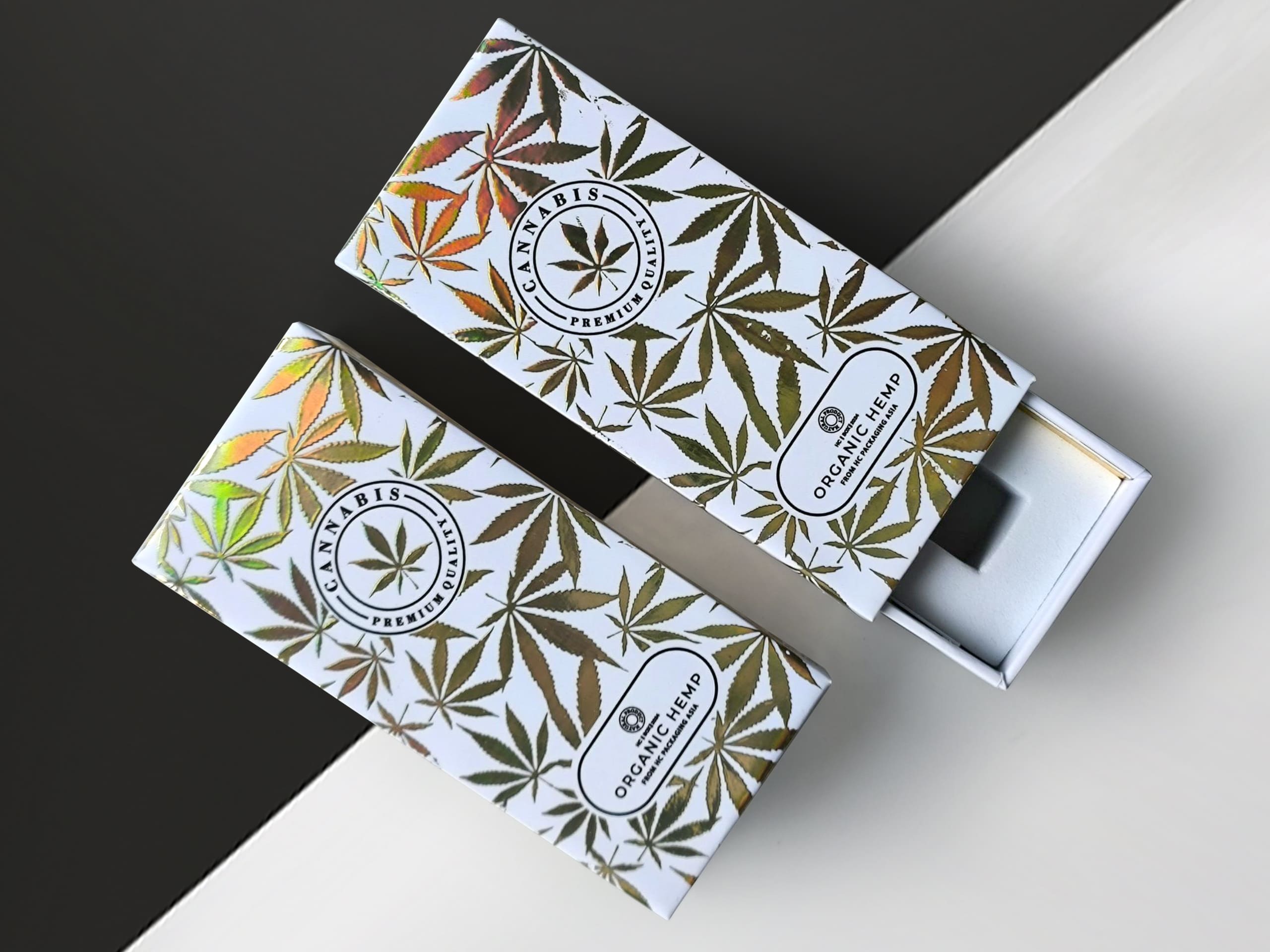 Child Resistant Cannabis Packaging – Luxury White Gold
