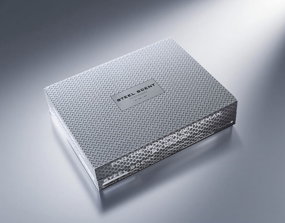 Close angled view of the grooming-box cover