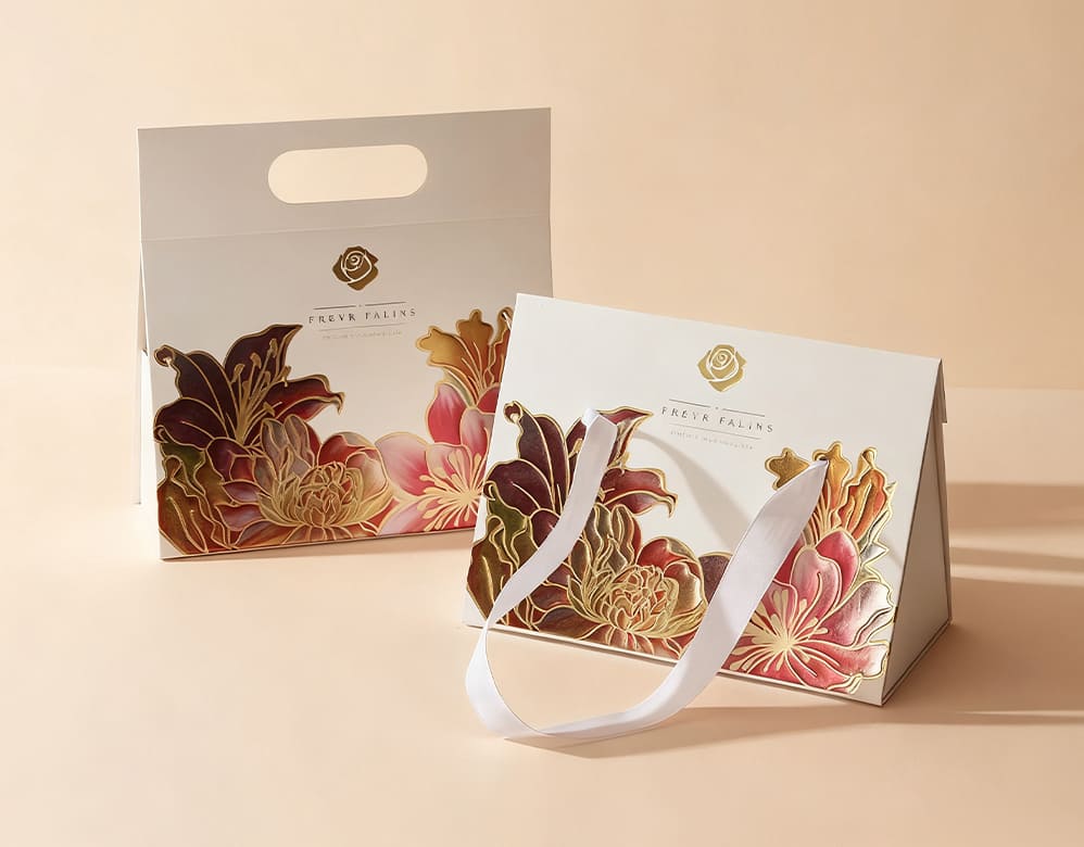 Wholesale Foldable Magnet Closure Boxes with 3D-Effect Cold Foil Printing for Cosmetics/Gifts