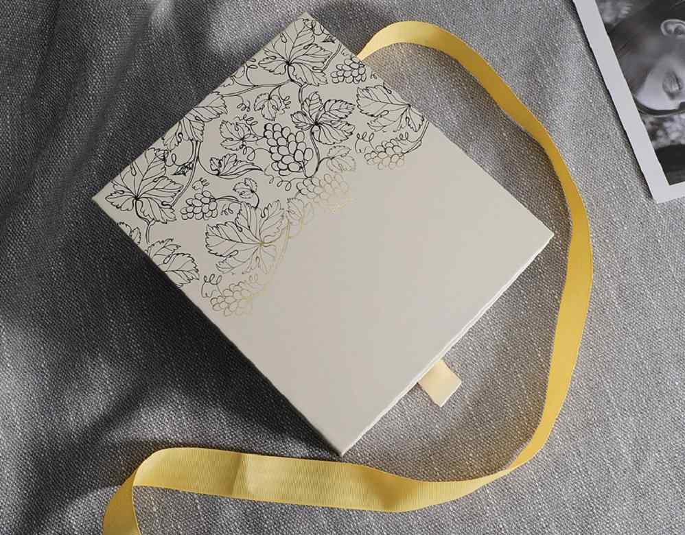 Wine glass gift box packaging Wine glass gift box packaging